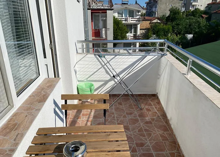 германови 招待所